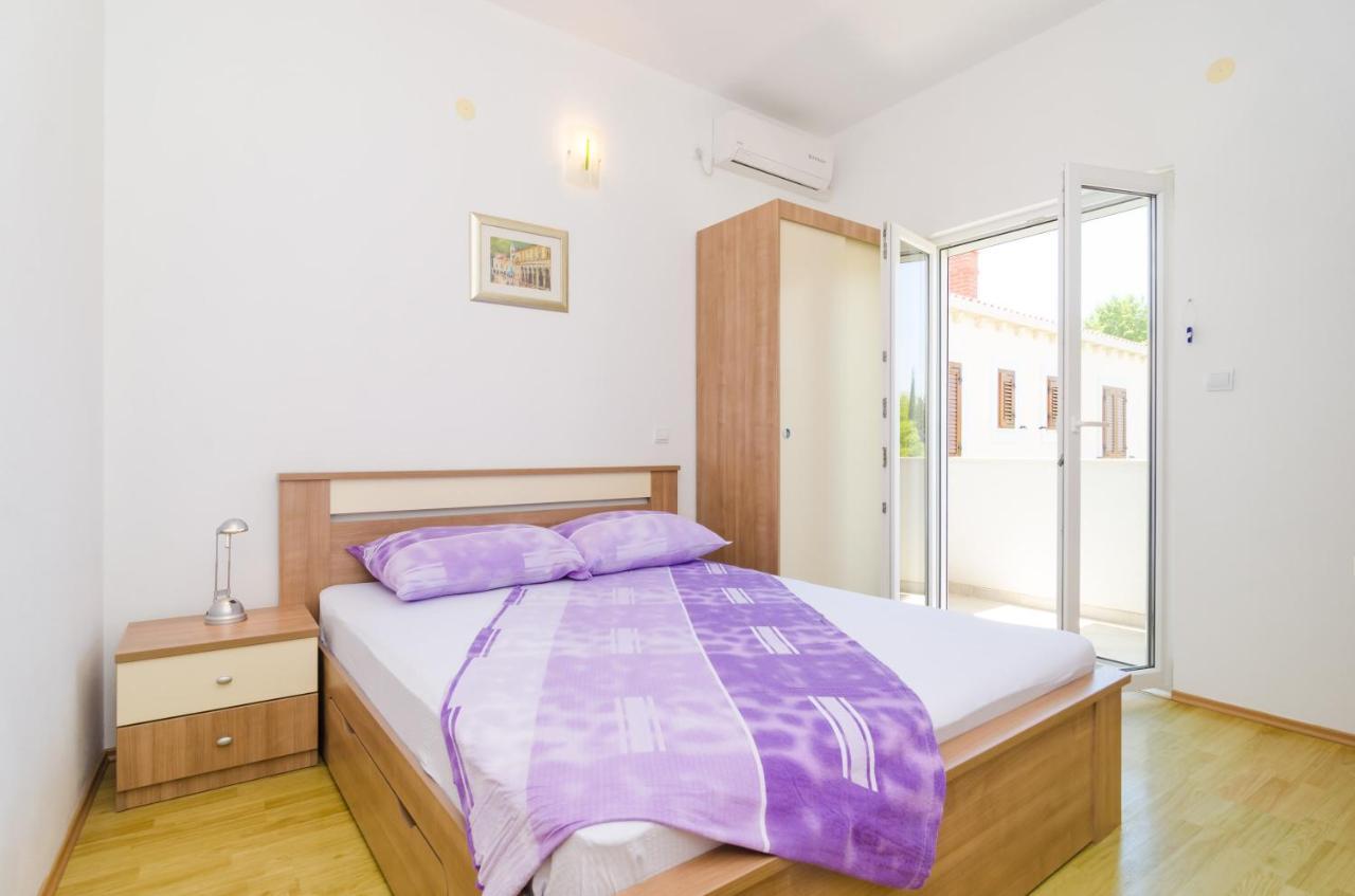 Rooms & Apartments Barisic Mlini Szoba fotó