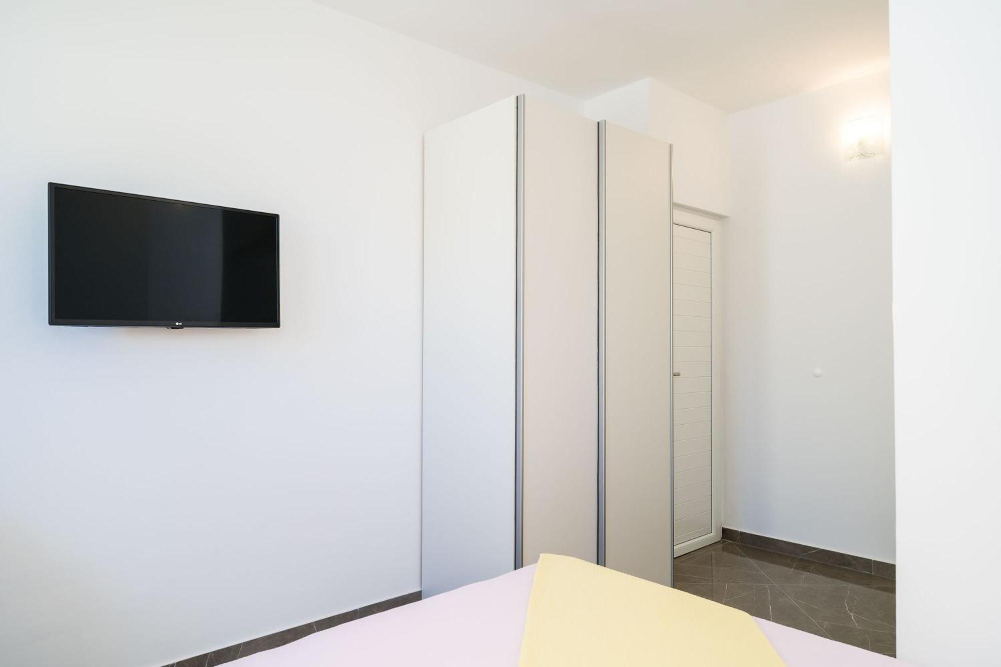 Rooms & Apartments Barisic Mlini Szoba fotó