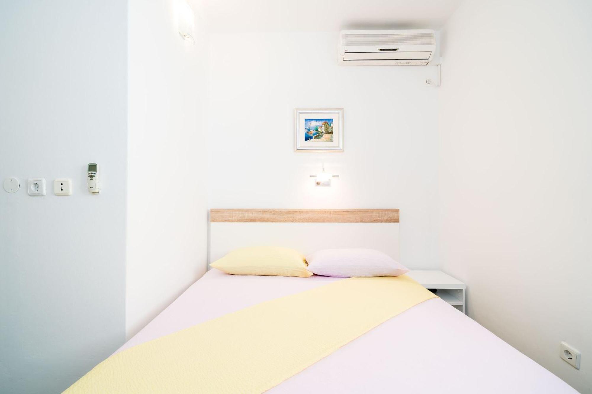 Rooms & Apartments Barisic Mlini Szoba fotó